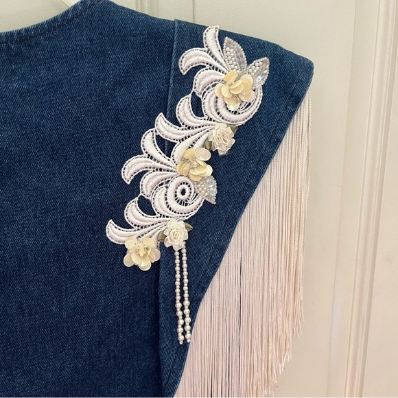 Wanted by Beads beautiful denim shawl/vest with beads and fringe. One size - Picture 5 of 7